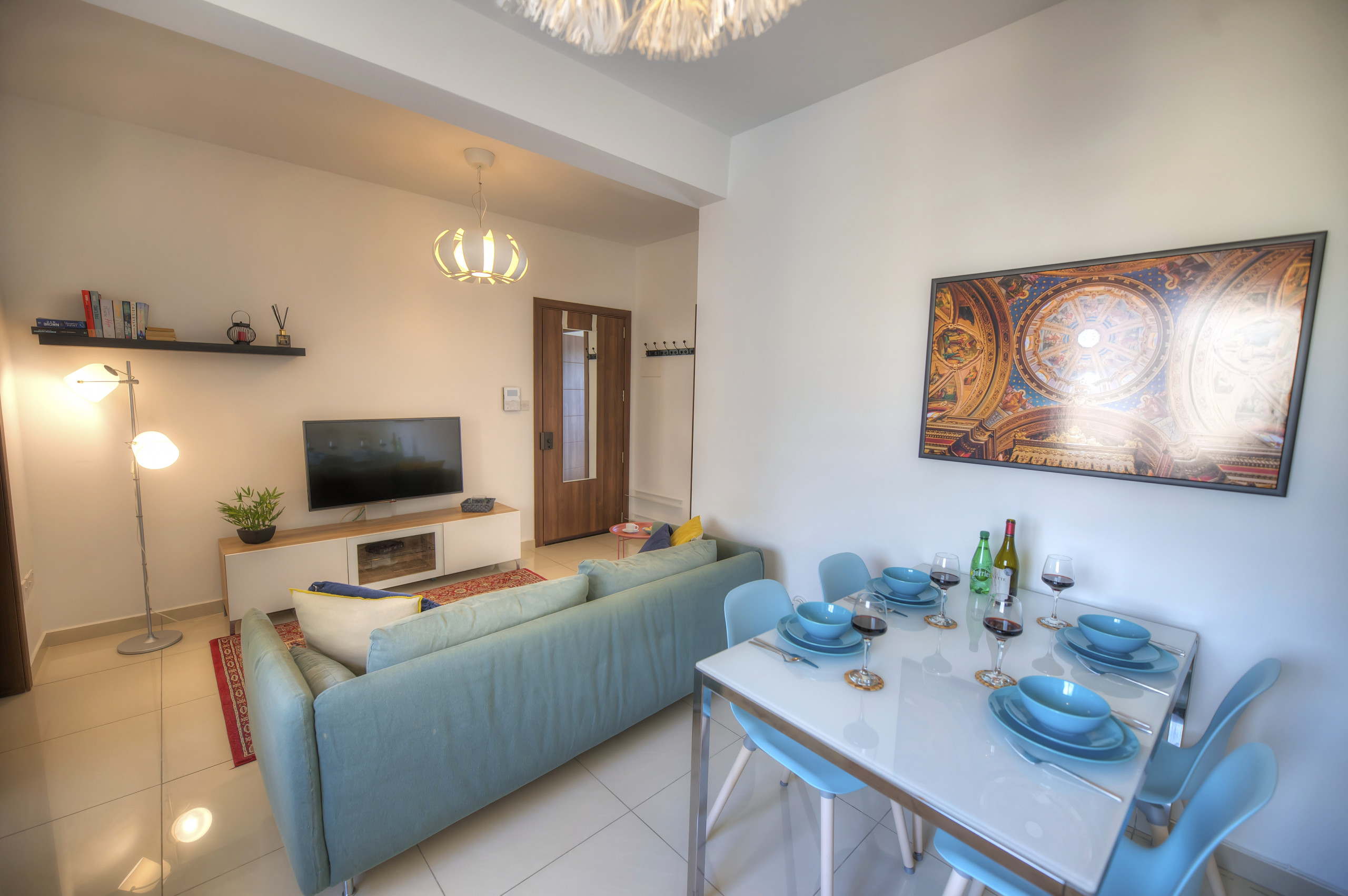 Charming 2 bedroom apartment with balcony Etus1-1