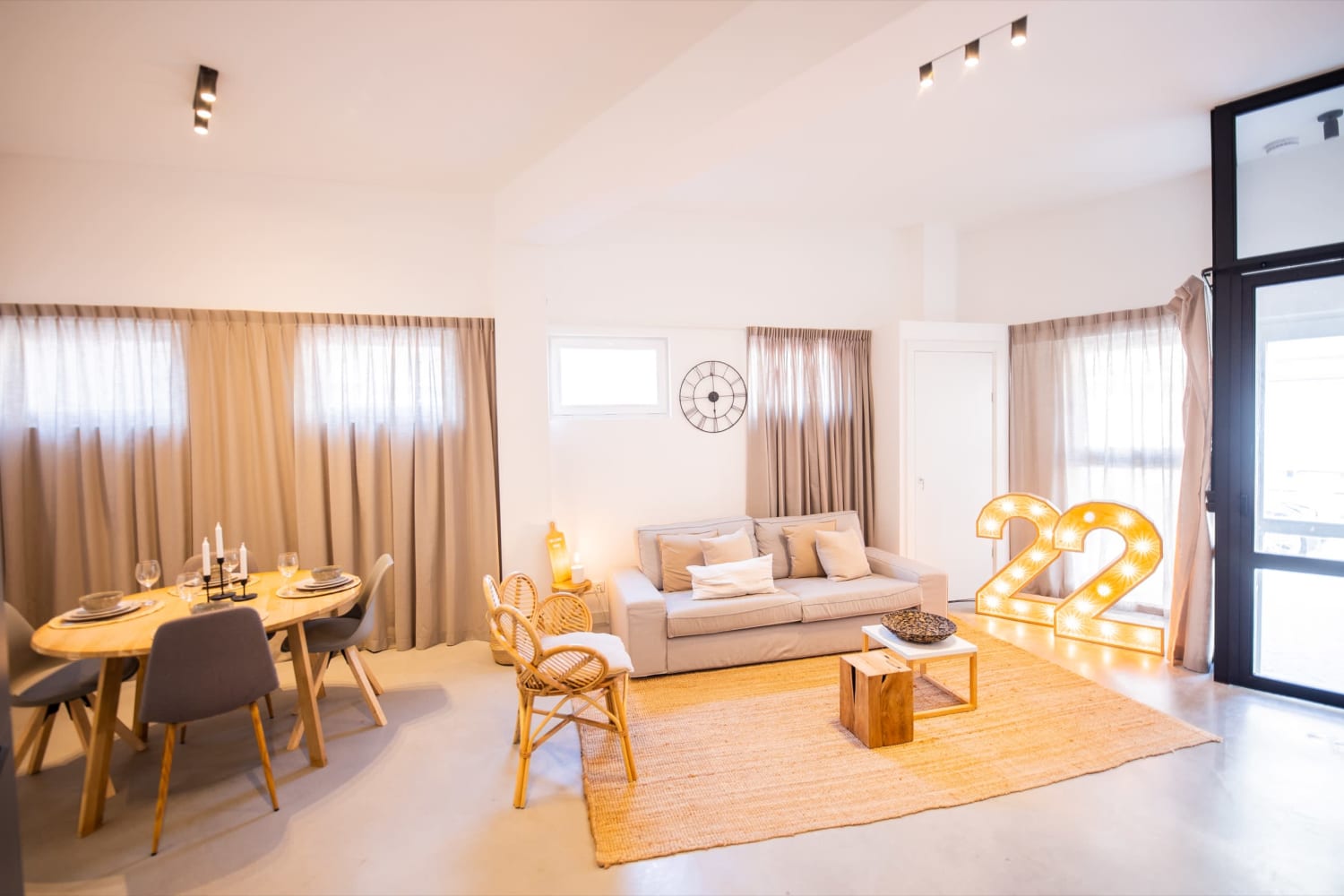 Tremendous 2 Bed Serviced Apartment 79m2 -LH22- — Rotterdam stay