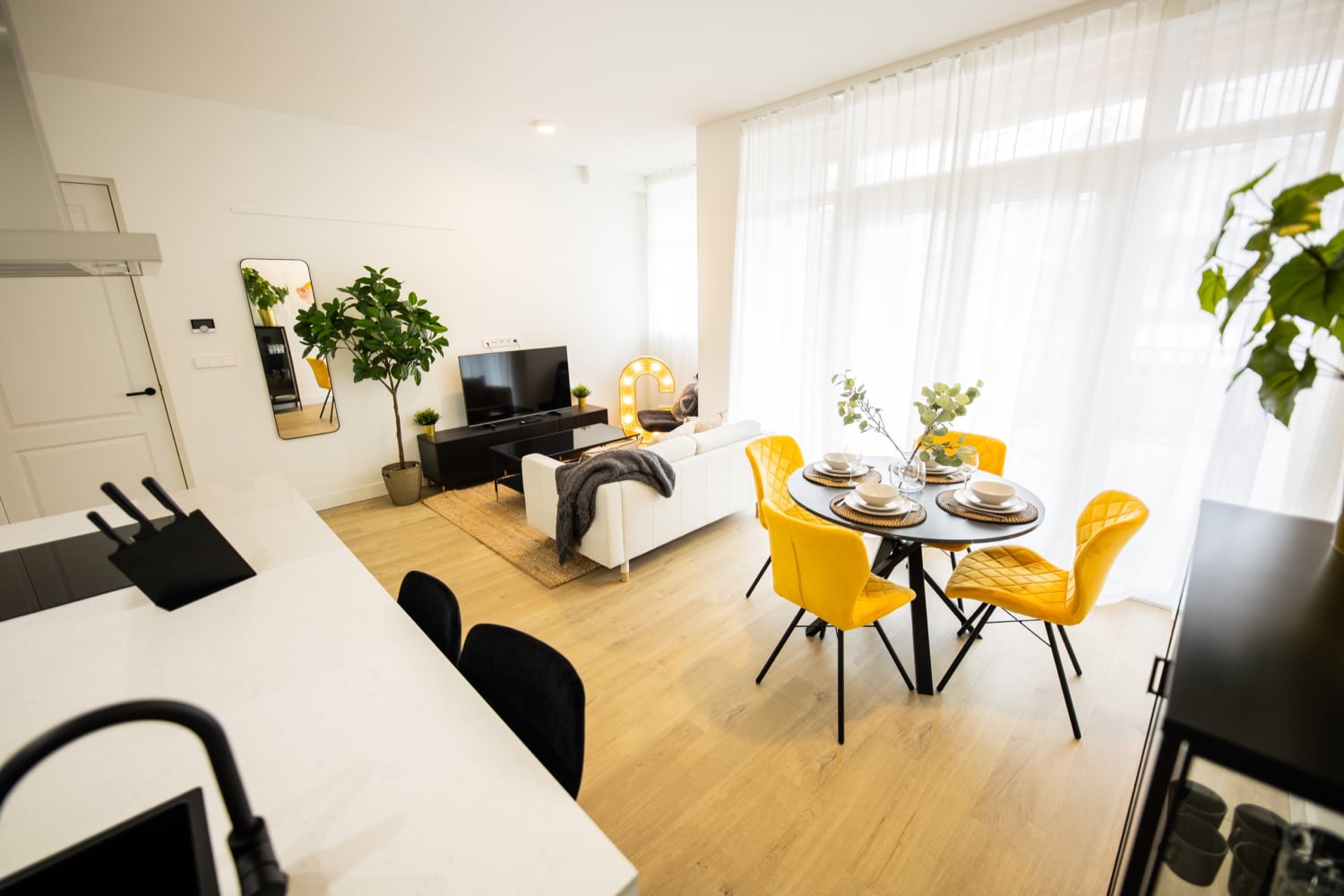Cheerfully 1 Bed Serviced Apartment 52m2 -NB306C- — Rotterdam stay
