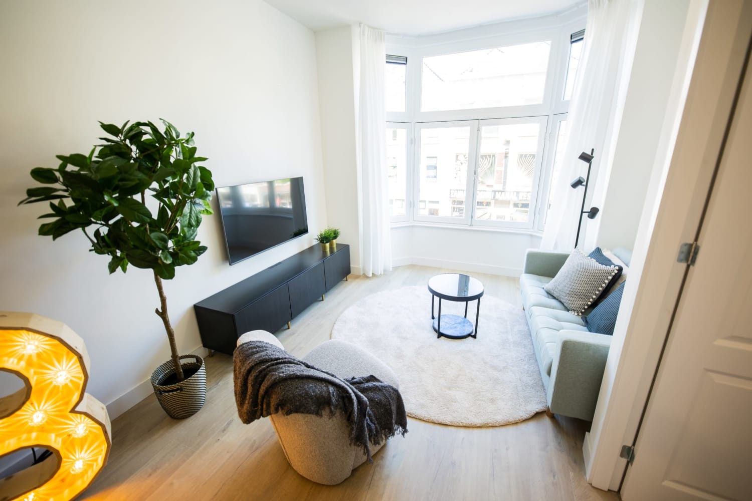 Blissfully 1 Bed Serviced Apartment 53m2 -NB306B- — Rotterdam stay