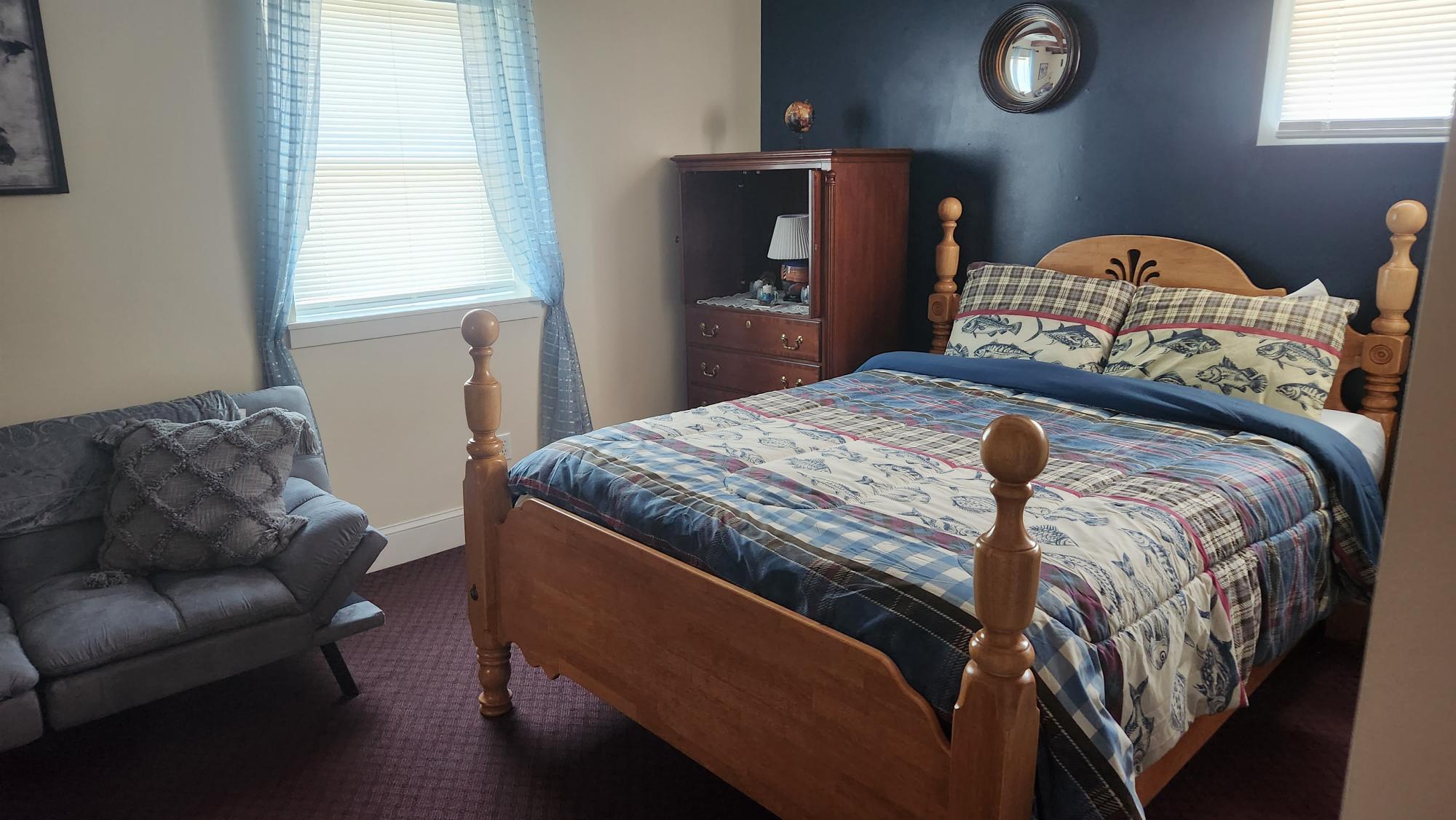 Room 9 · Convenient B&B w/ Free Parking Near Sight
