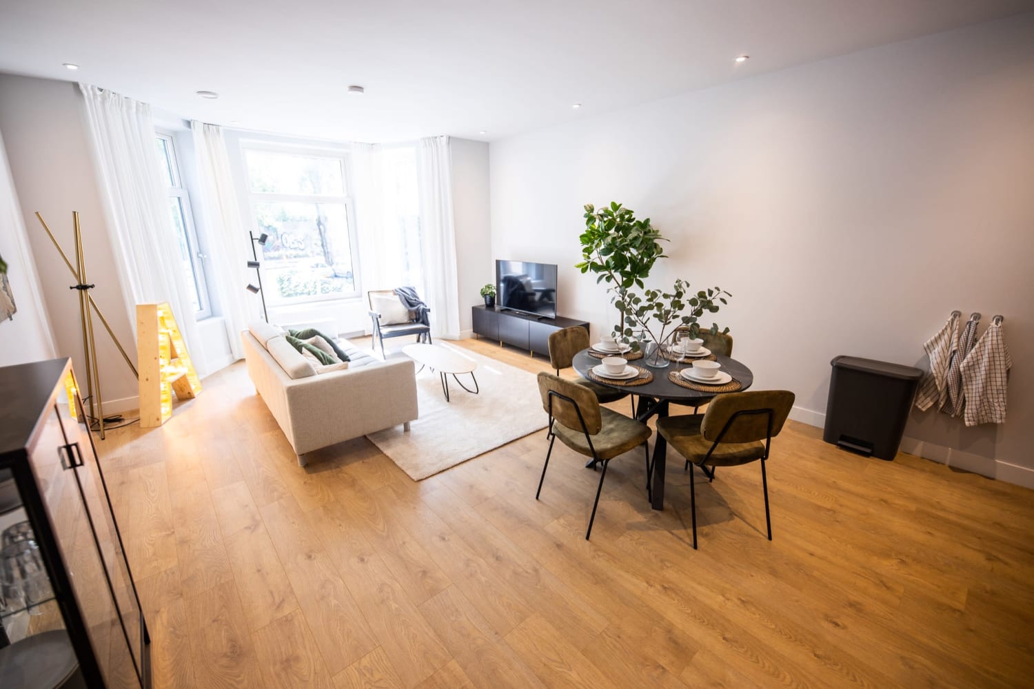 Quality 2 Bedroom Serviced Apartment 72m2 -VP2A- — Rotterdam stay