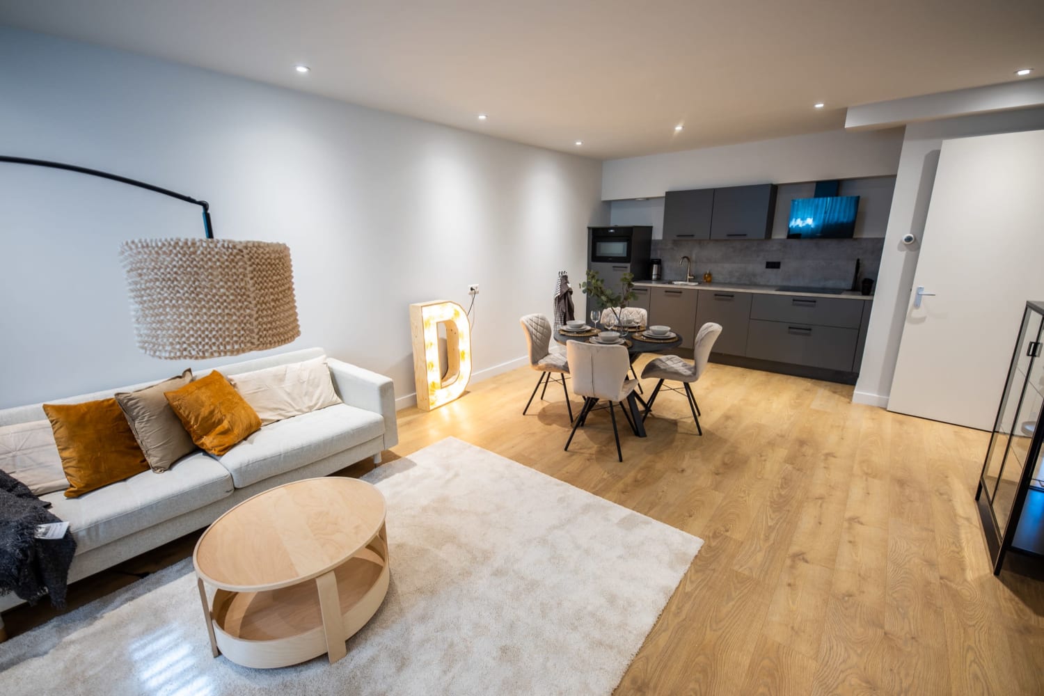 Distinct 2 bedroom Serviced Apartment 84m2 -VP2D- — Rotterdam stay