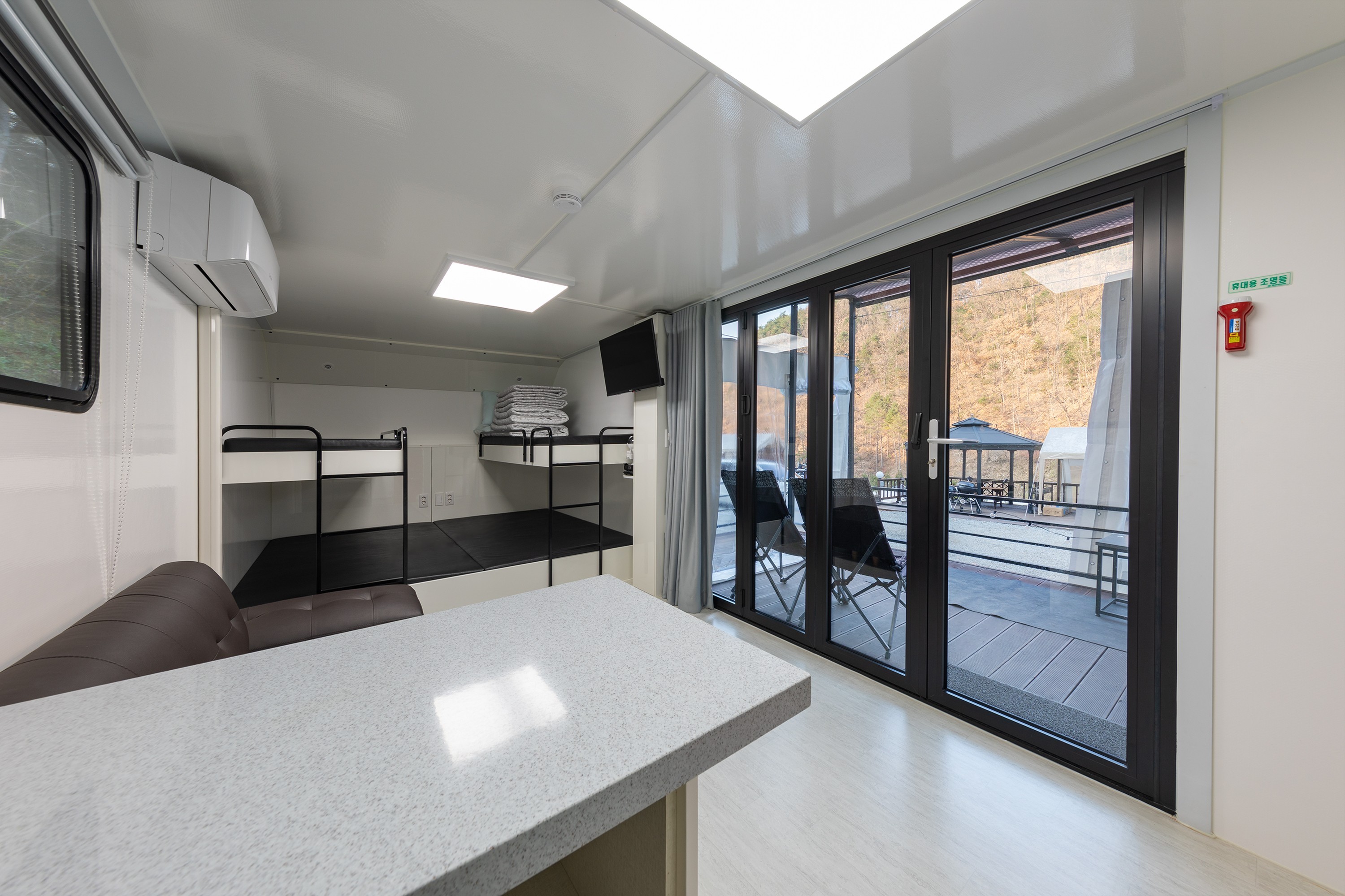 New caravan 04, where you can heal in the beautiful nature of Chuncheon