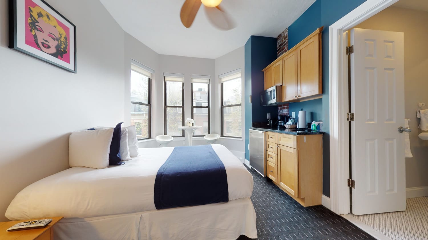 Stylish Downtown Studio in the SouthEnd, C.Ave# 45
