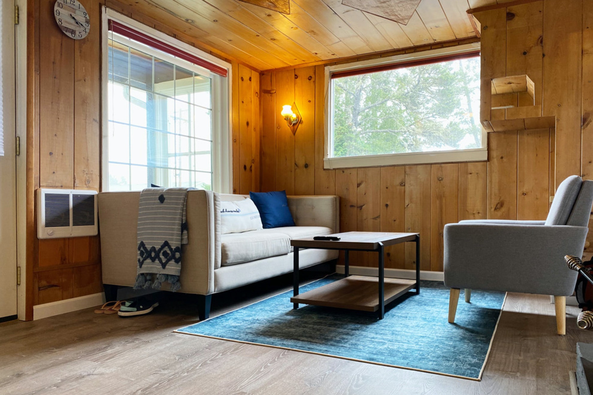 Unterkunft mit Essbereich im Freien, Grill, Feuerstelle, Bürobereich