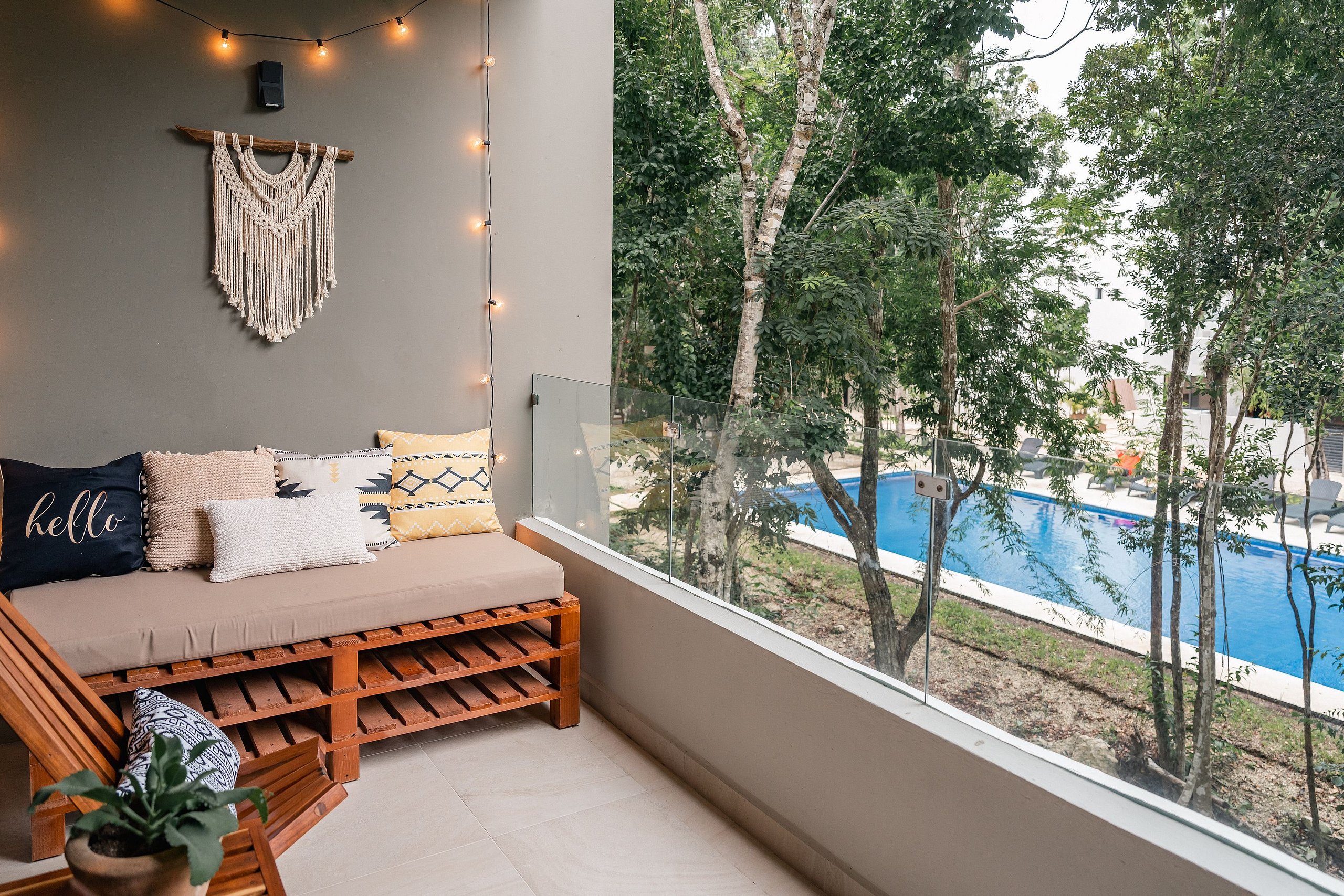 New 2BR Apt| 100MB | 6 Pools | 12min Beach | 2 gym