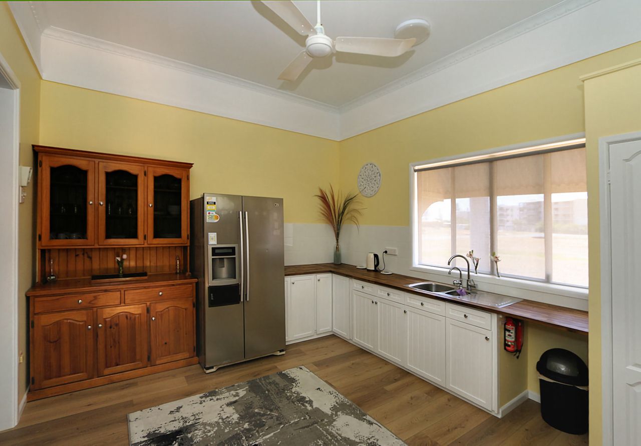 55 Holland Street, Bargara Houses for Rent in Bargara, Queensland, Australia Airbnb