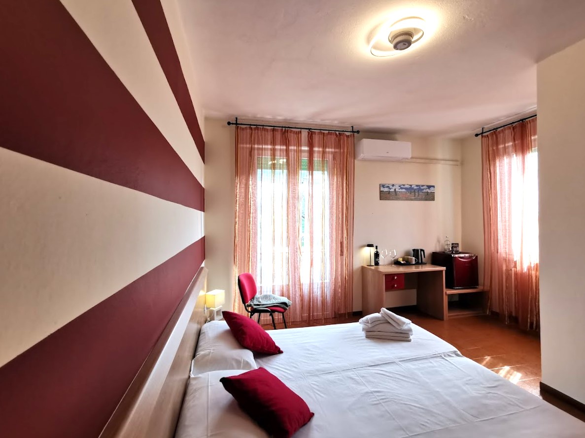 Room 3: Double Room with Balcony