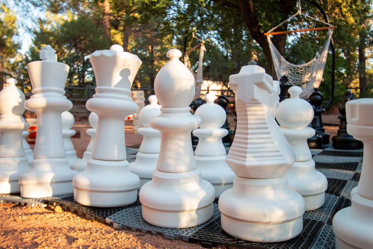 The Chess, Offre Staycation