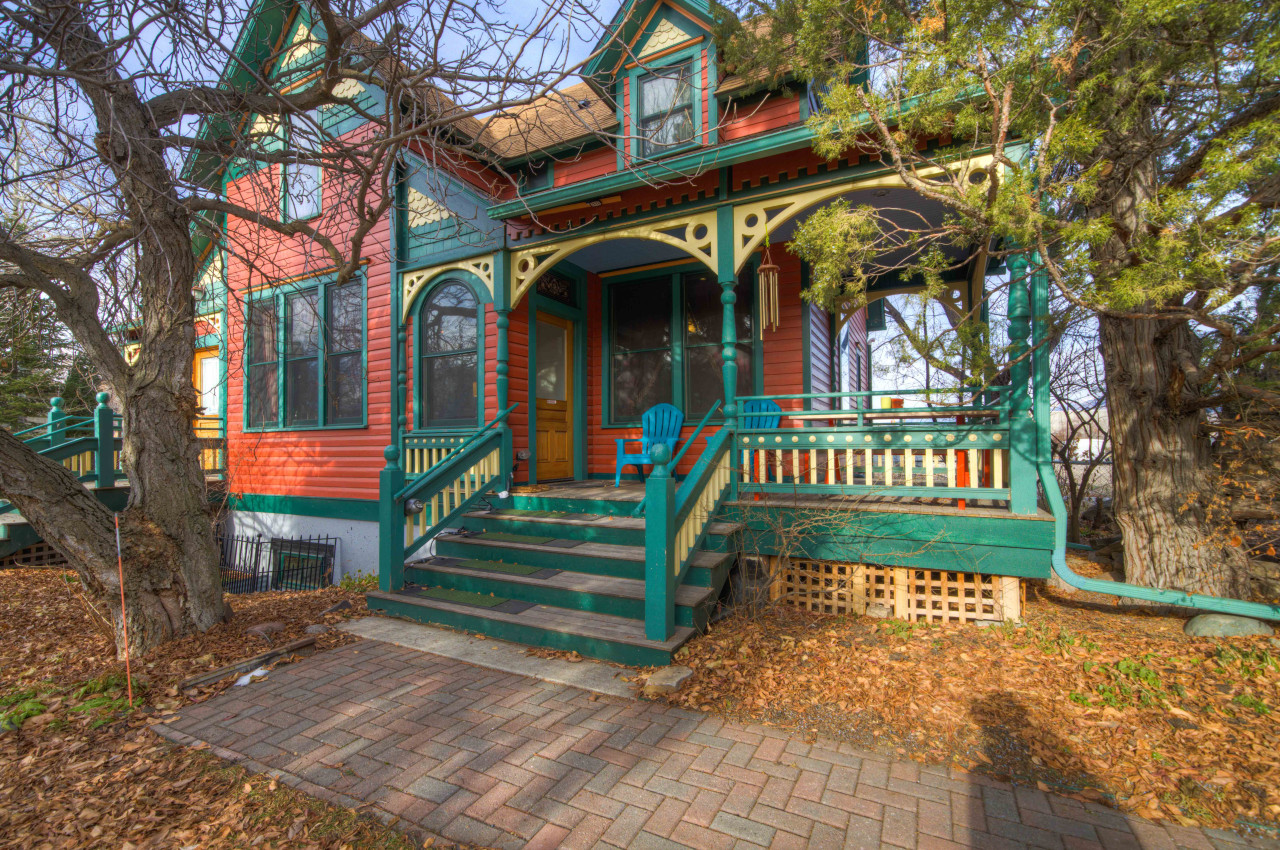 Lush Victorian garden with Bridger views in Bozeman, Bozeman