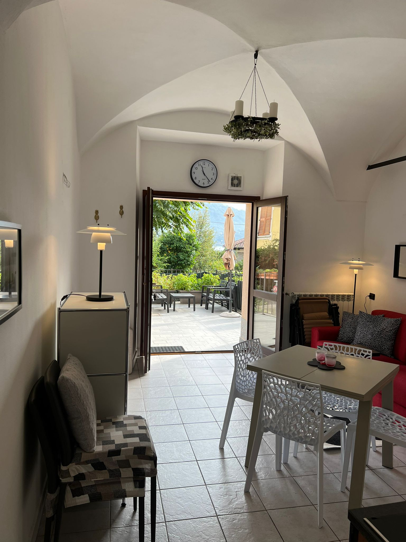 Airconditioned 1-Bedroom Terrace Apartment Bello P