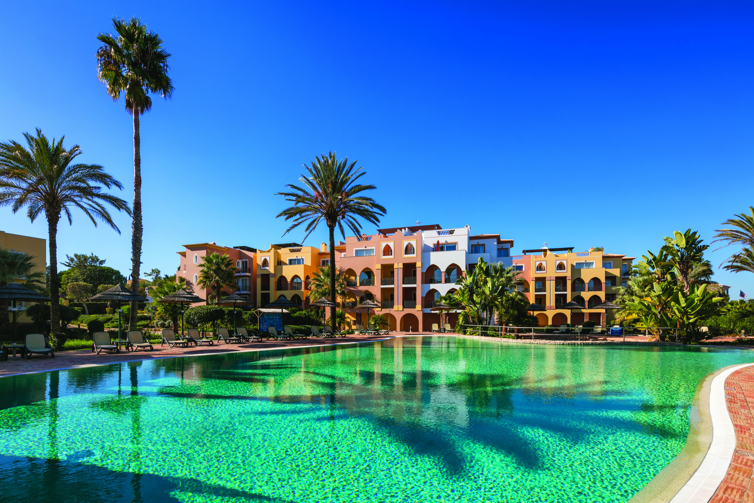 Jardim da Meia Praia, Luz 101 - Townhouses for Rent in Lagos, Algarve,  Portugal - Airbnb