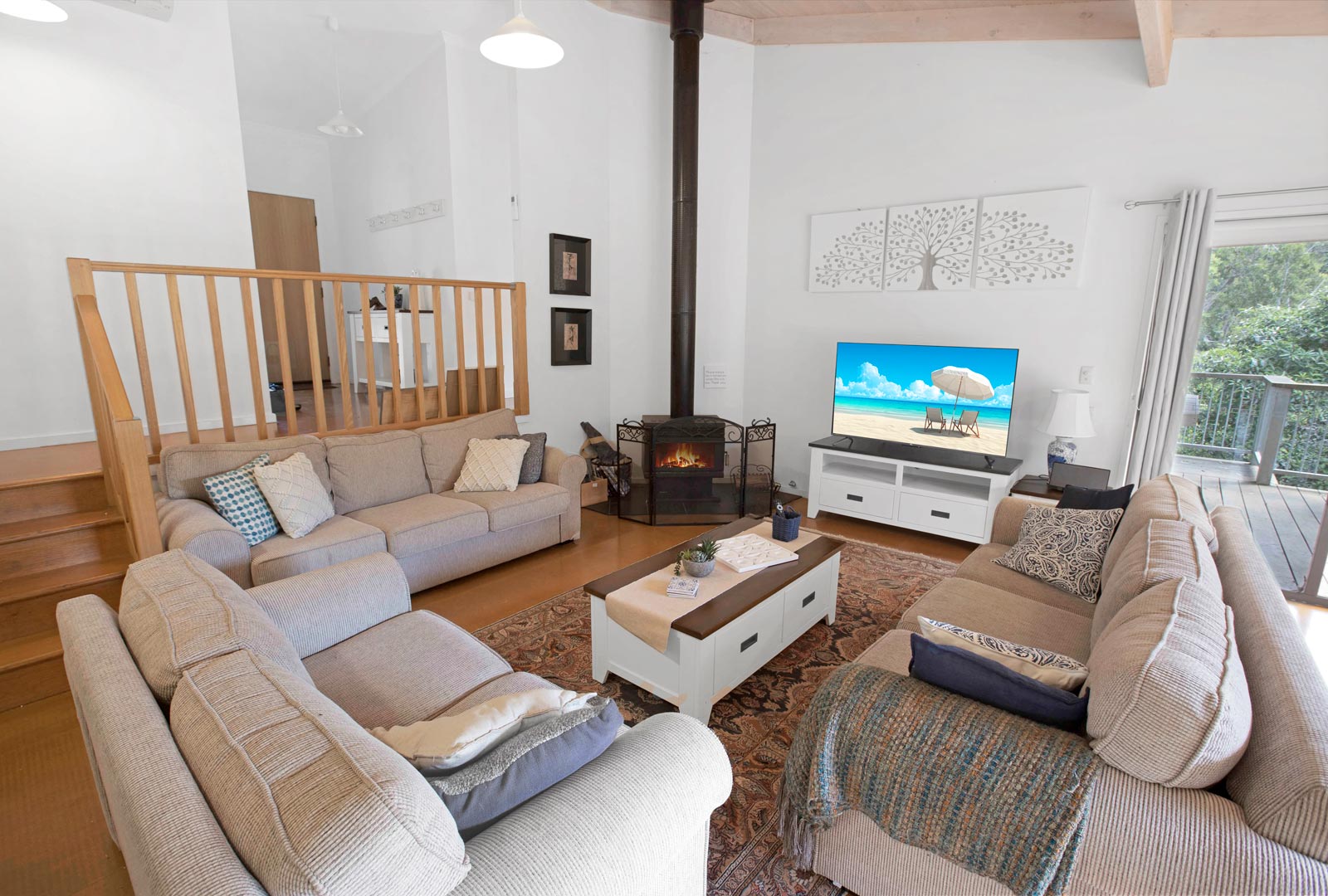A Wood Haven - 5BR Home w/ Fireplace, Pets Welcome
