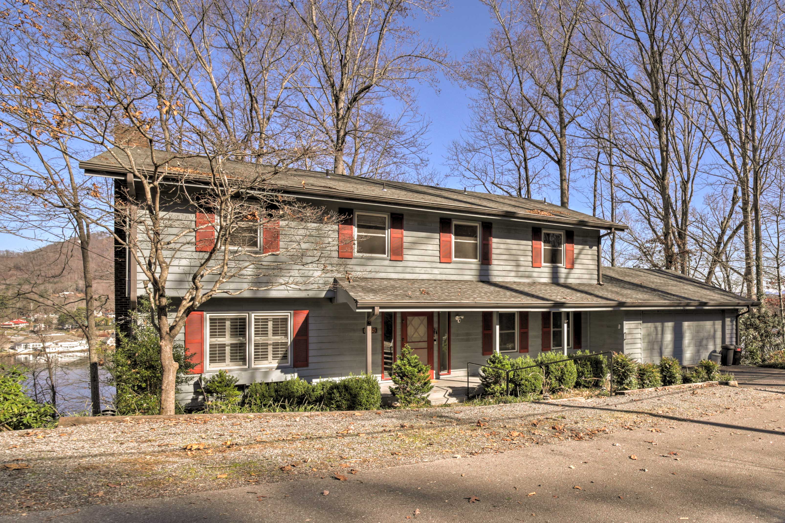 Lake Junaluska Home w/ Deck, Close to Trails!
