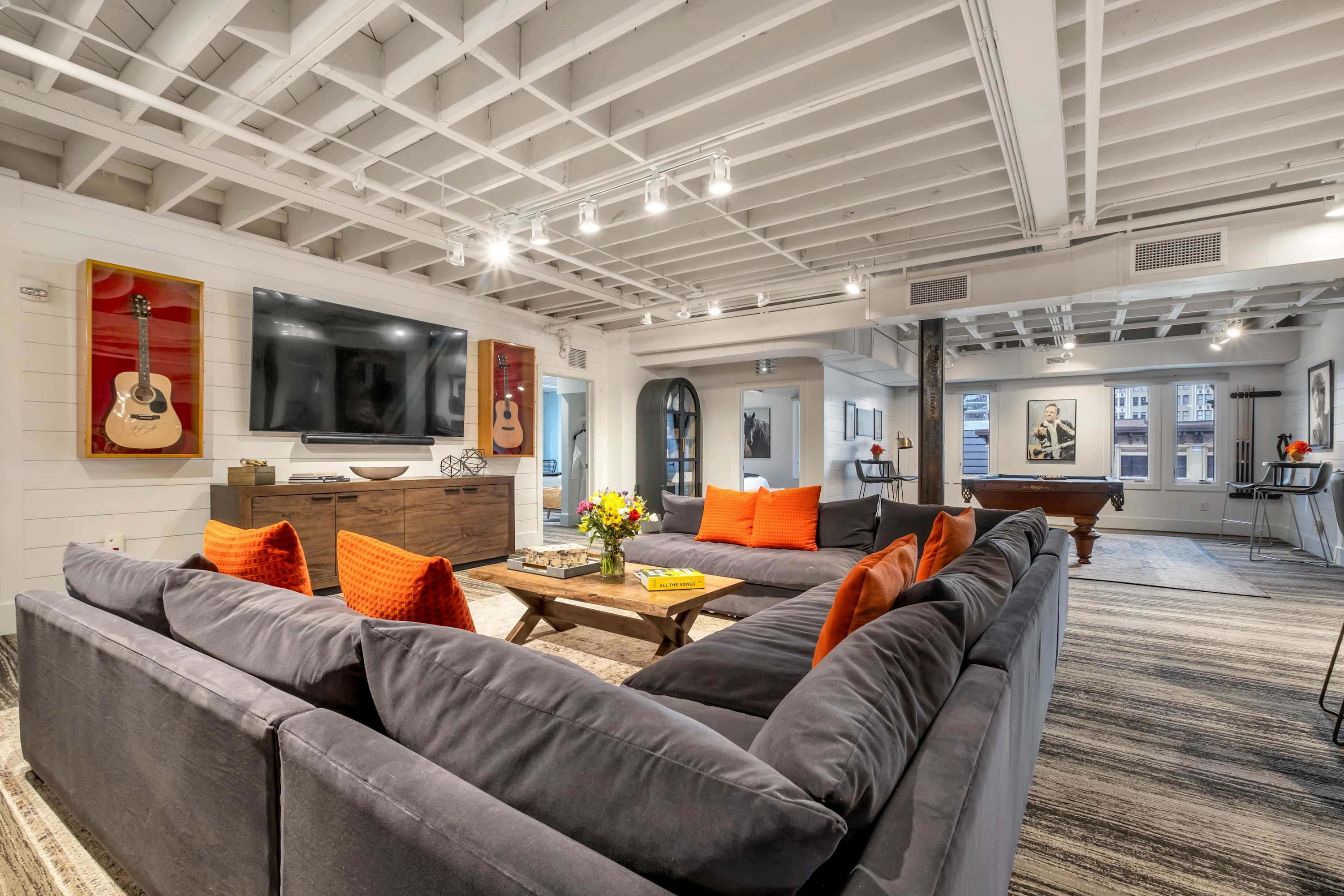 Skyline Suite Penthouse Rooftop 6BR by Maddox Hote - Apartments