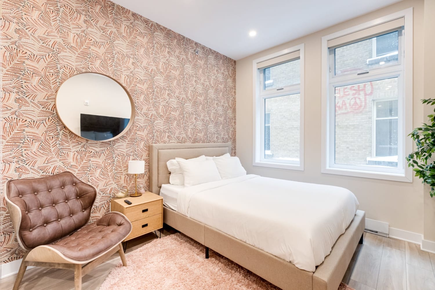 M11 | Mount-Royal Suites: Studio - 27