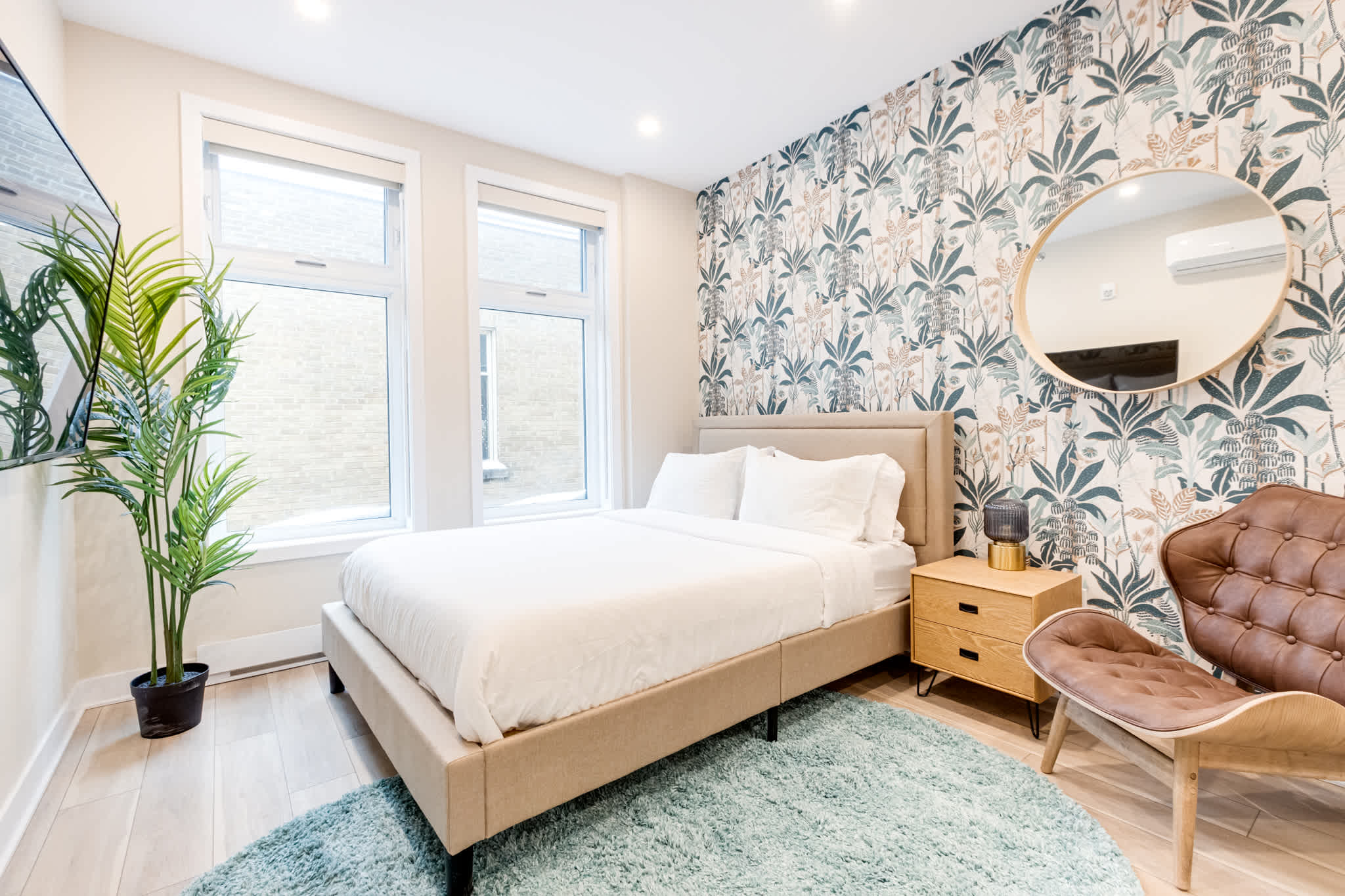M11 | Mount-Royal Suites: Studio - 38