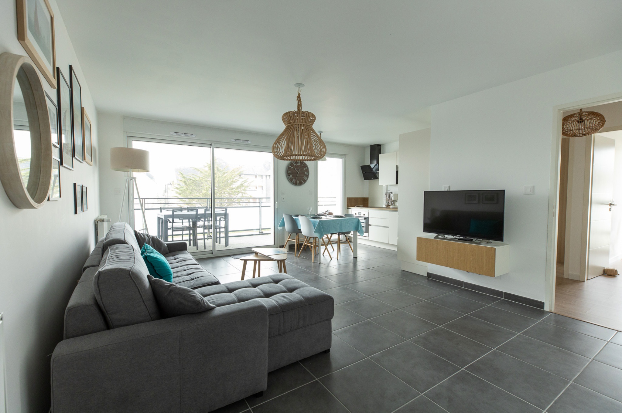 Riviera - T3 with shared pool near beach