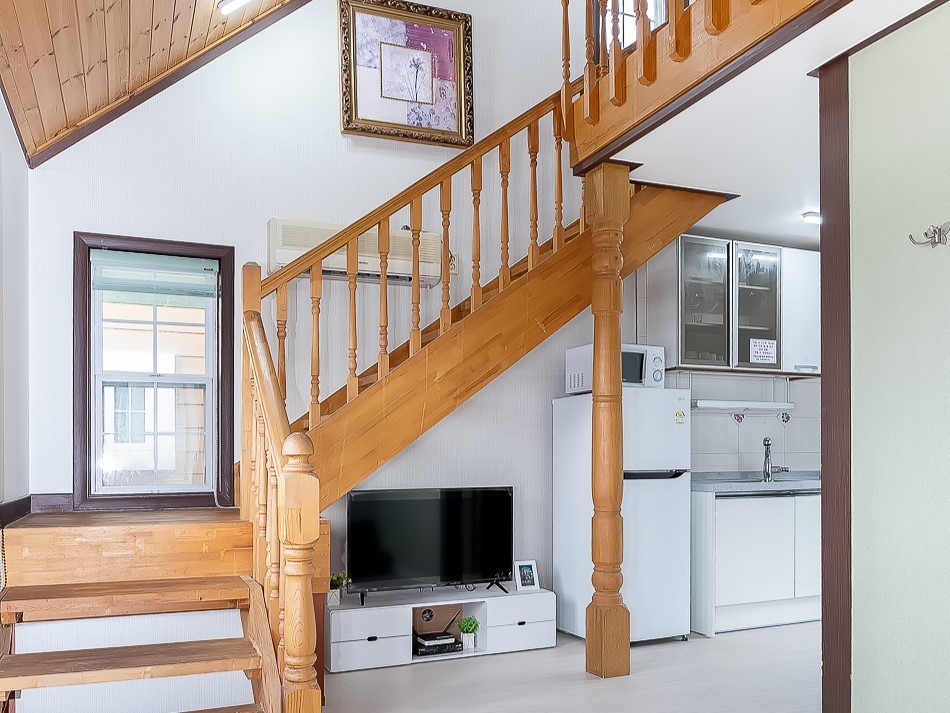 Located 7 minutes walking distance from Kkotji Beach, unit 204 -bok floor