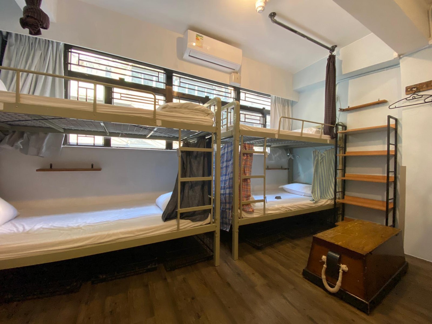 Hop Inn - 8 Bed Mixed Dorm