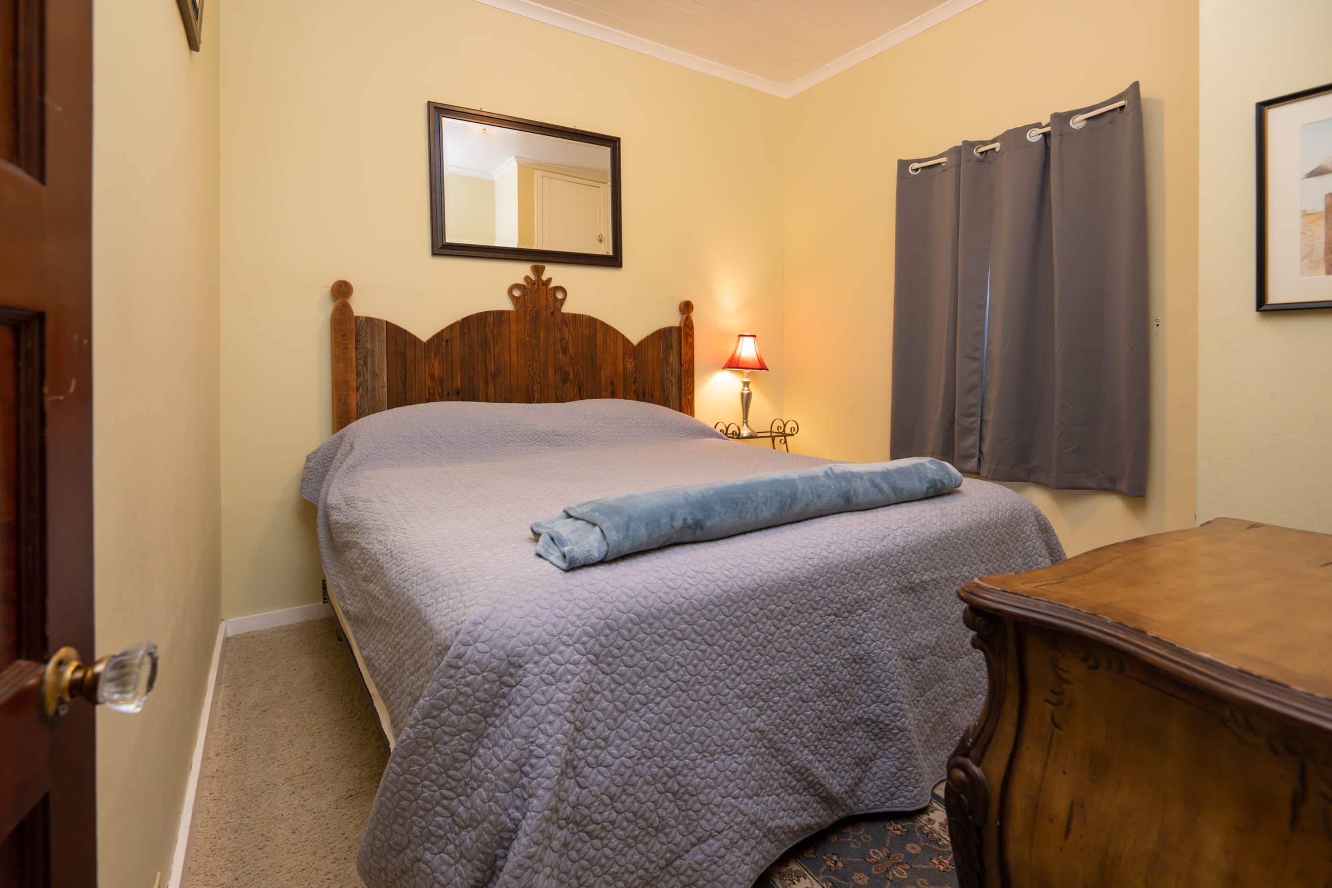 1 blk to beach, King bed, Fenced yard, Pack'n'Play Houses for Rent in Seaside, Oregon, United