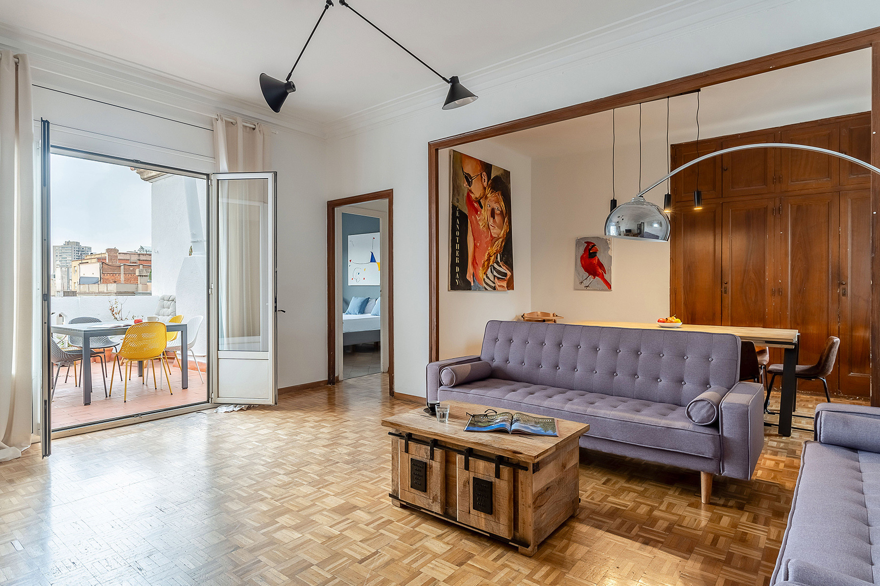 Sunny Penthouse + Terrace,steps to Plaza Catalunya