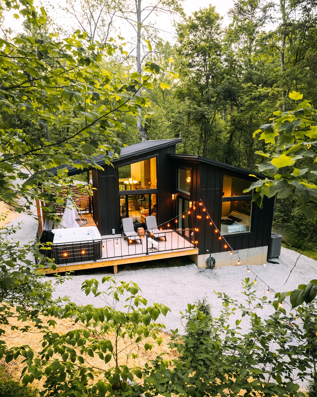The Nest | Romantic Tiny Cabin + Hot Tub - Cabins for Rent in