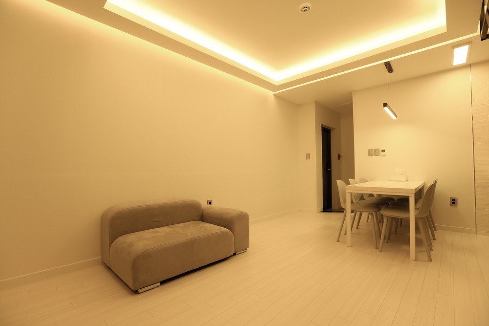 B303 with a stylish interior in front of Daecheon Beach (duplex + 2 beds + Netflix)