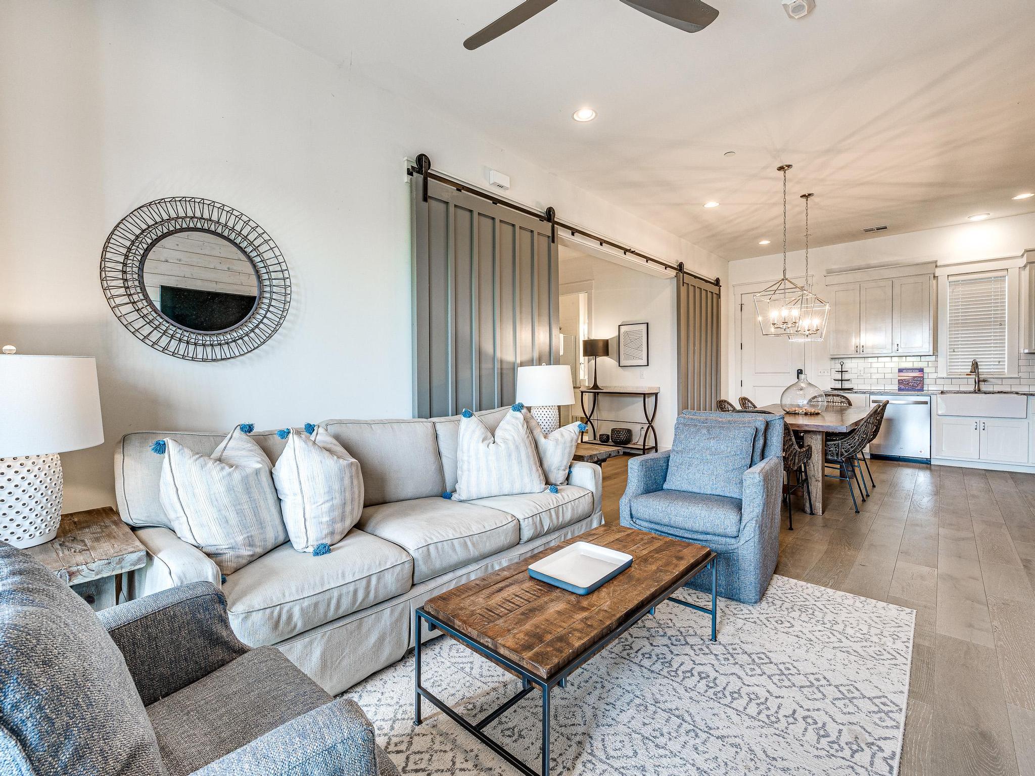 Residence Club Unit 7- Carlton Landing