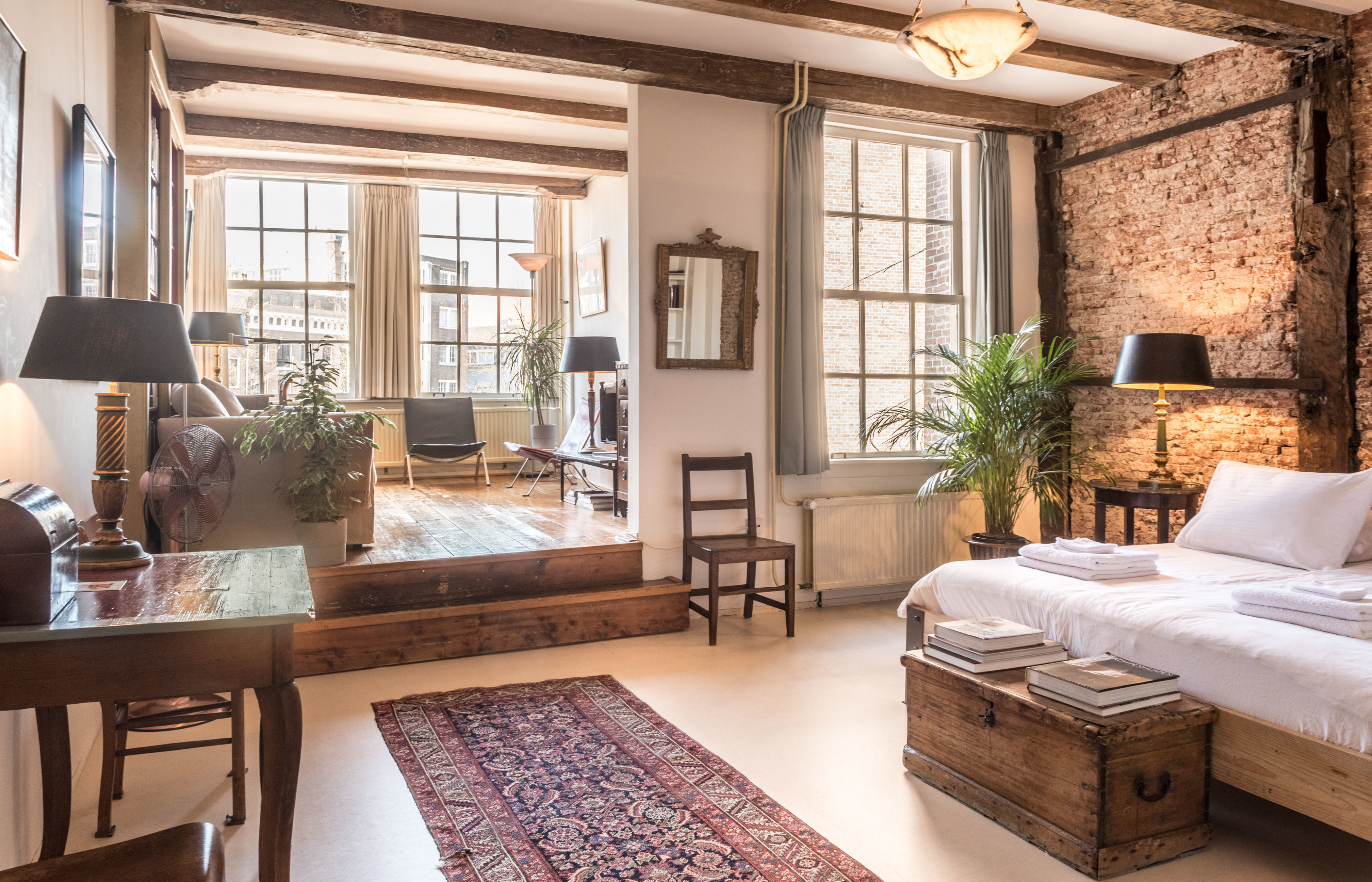 Classy Room 17th Century Canal House